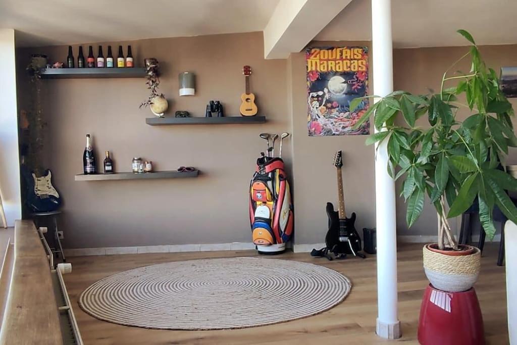 Duplex Atypique Dans La Cite Medievale Laon Exteriör bild
